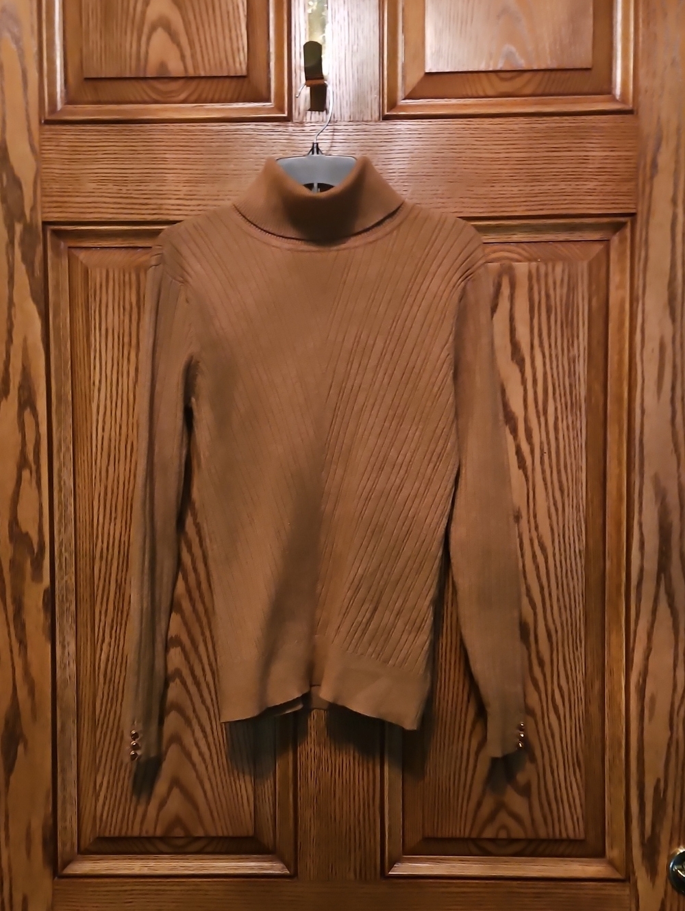 Women's Ribbed Turtleneck Sweater in Camel